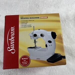 Sunbeam SBO8K Compact Mechanical Sewing Machine Battery Operated / AC Foot Pedal